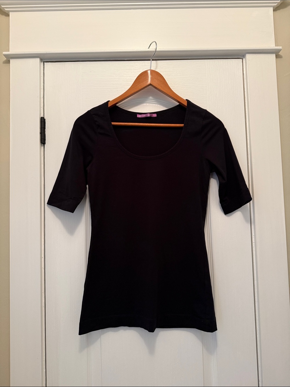 Smart Set Black Scoop Neck Short Sleeve Top